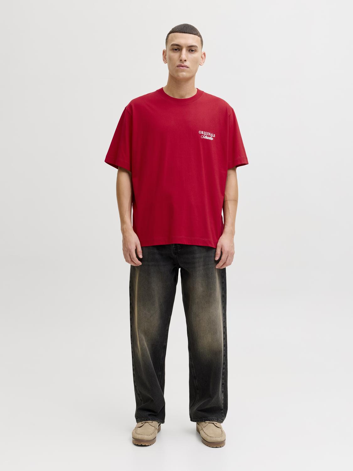 model_shot-front_full